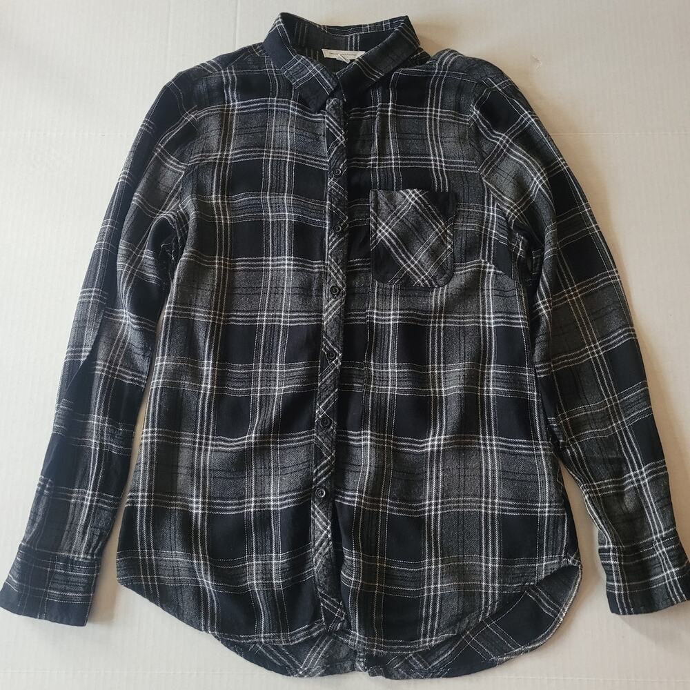 Beachy Black Gray Plaid Rayon Button Front Shirt Long Sleeve Grunge Indie Casual